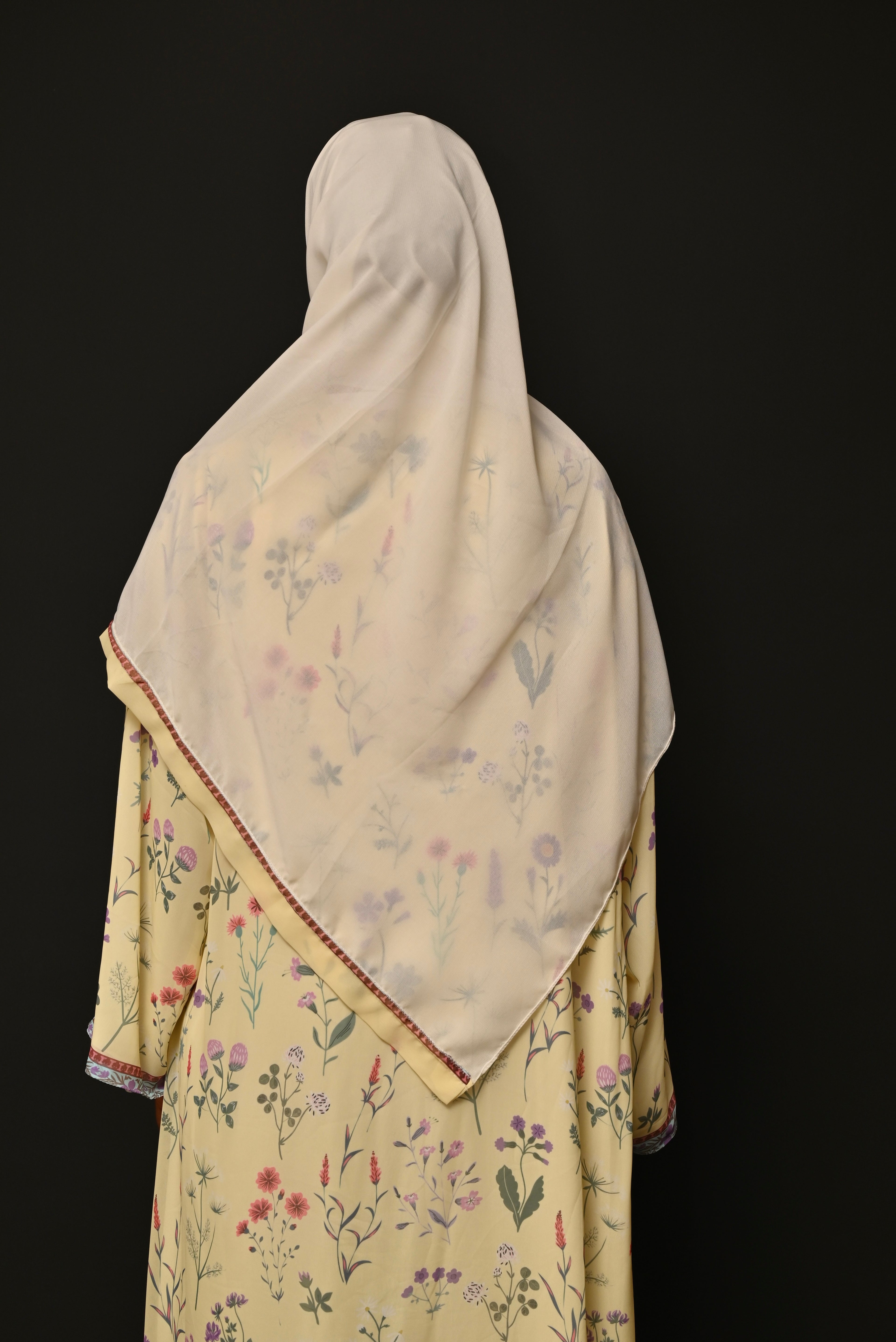 Abaya Noura