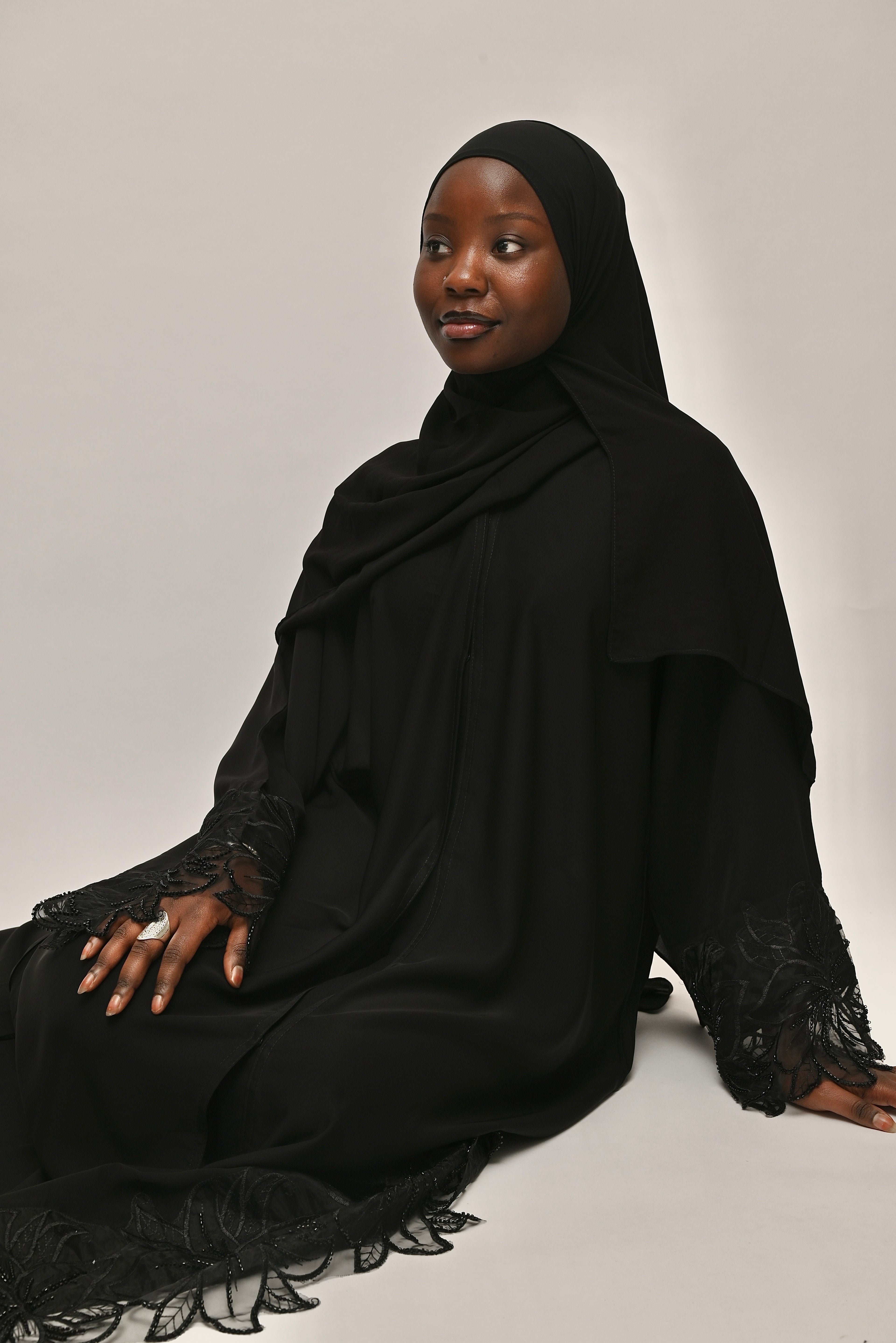 Abaya Zahra